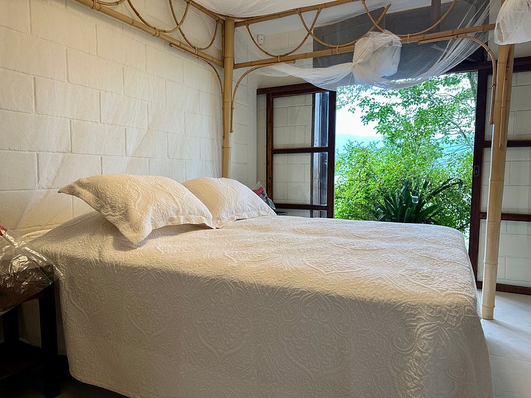 Casa pé na areia, piscina e conexão com a natureza