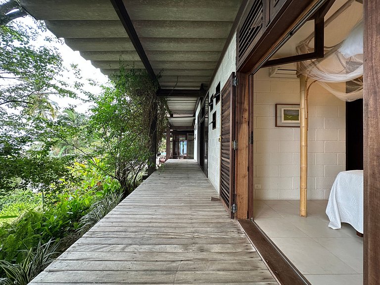Casa pé na areia, piscina e conexão com a natureza