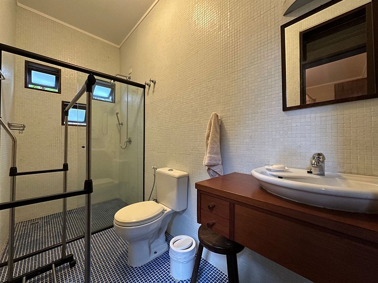 Casa pé na areia, piscina e conexão com a natureza