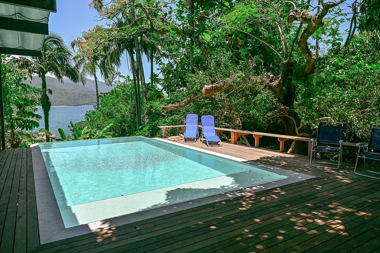 Casa pé na areia, piscina e conexão com a natureza