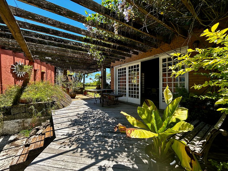 Casa de Alto Padrão à Venda – Condomínio Sobre o Mar | Ilhab