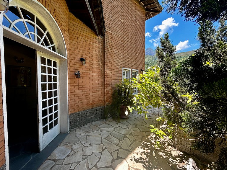 Casa de Alto Padrão à Venda – Condomínio Sobre o Mar | Ilhab