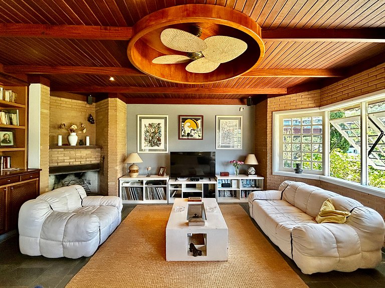 Casa de Alto Padrão à Venda – Condomínio Sobre o Mar | Ilhab