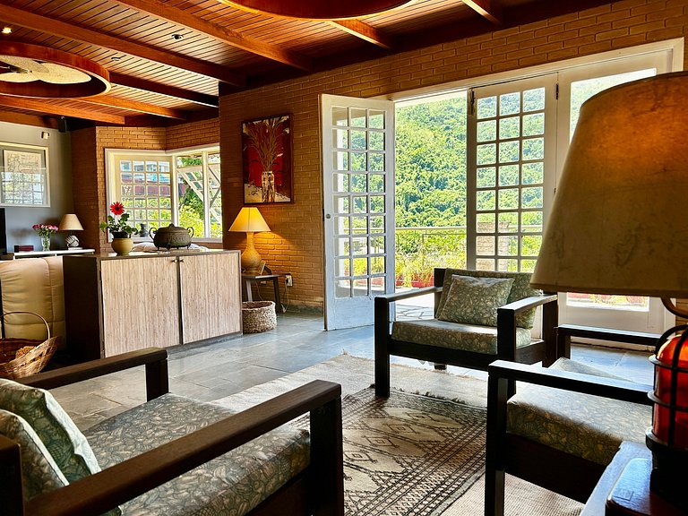 Casa de Alto Padrão à Venda – Condomínio Sobre o Mar | Ilhab