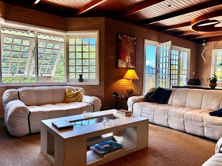 Casa de Alto Padrão à Venda – Condomínio Sobre o Mar | Ilhab