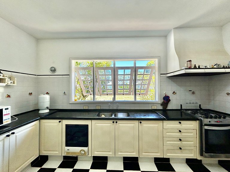 Casa de Alto Padrão à Venda – Condomínio Sobre o Mar | Ilhab