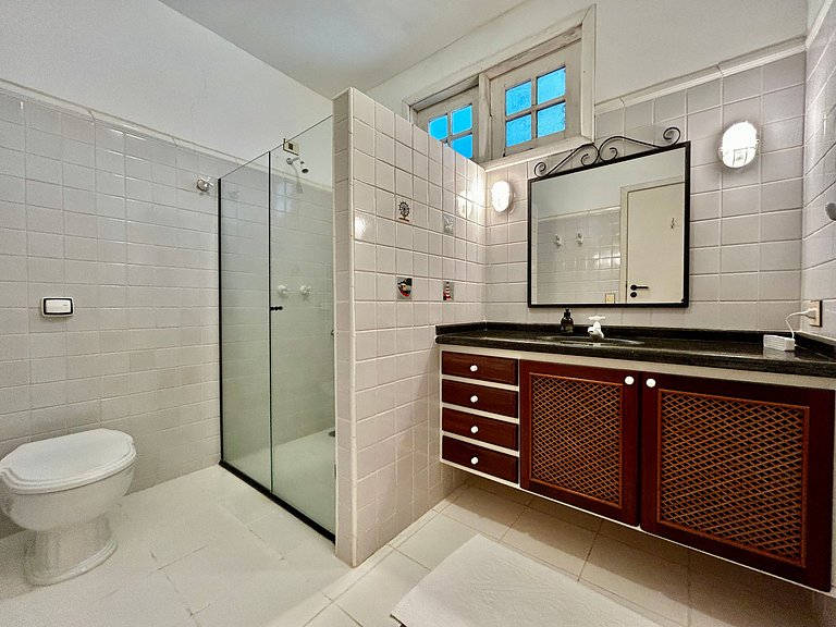 Casa de Alto Padrão à Venda – Condomínio Sobre o Mar | Ilhab