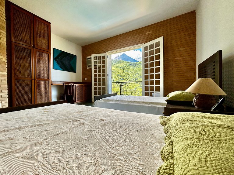 Casa de Alto Padrão à Venda – Condomínio Sobre o Mar | Ilhab