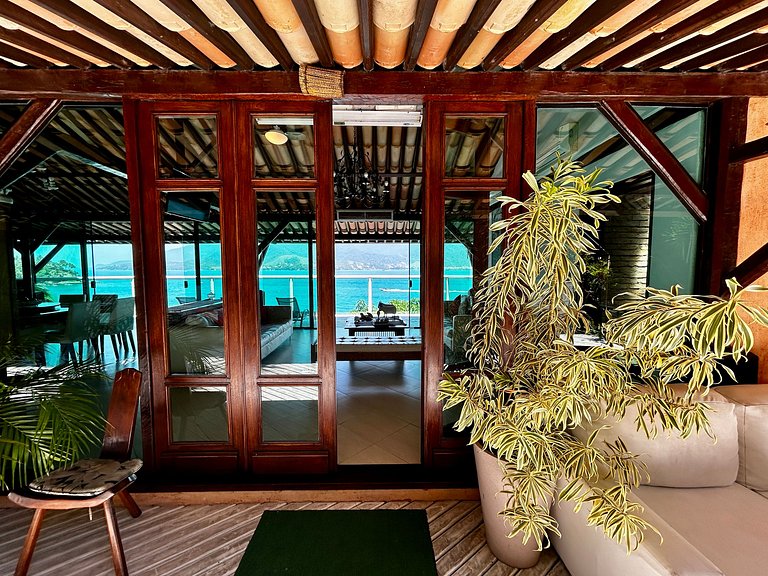 Casa costeira, Sul da Ilha, piscina e área gourmet