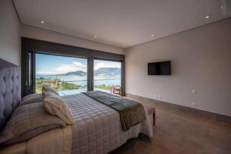 Casa luxuosa, piscina aquecida e borda infinita