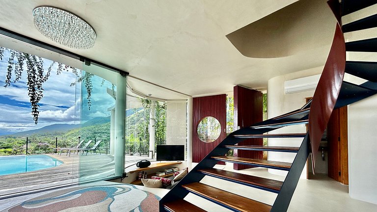 A 150m da praia, piscina aquecida e vista