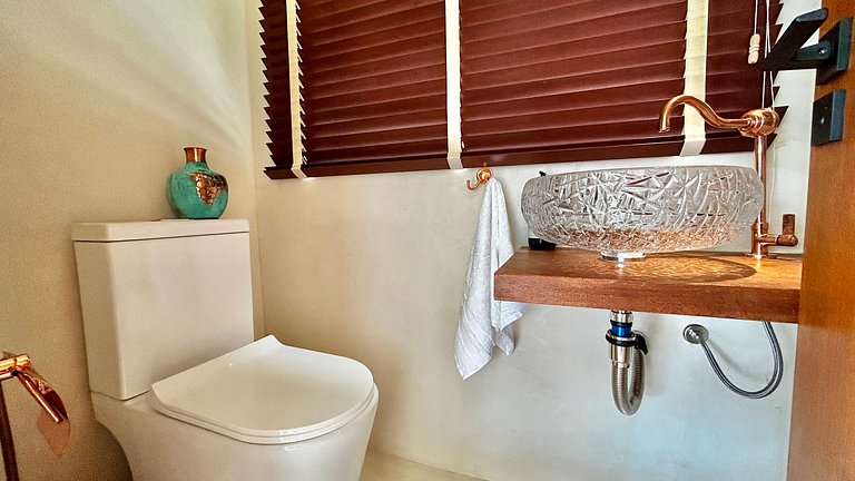 A 150m da praia, piscina aquecida e vista