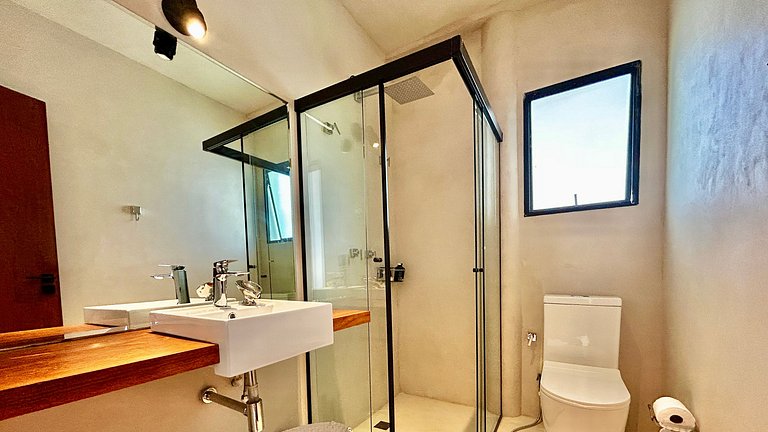 A 150m da praia, piscina aquecida e vista