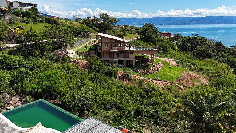 Condomínio, vista, piscina e espaço gourmet