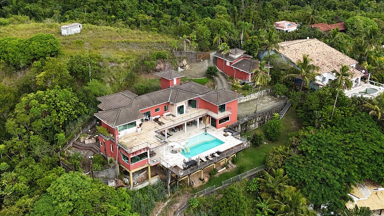 Casa à Venda em Siriuba, Ilhabela – Vista Mar, Piscina e Con