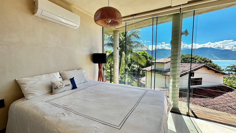 A 150m da praia, piscina aquecida e vista