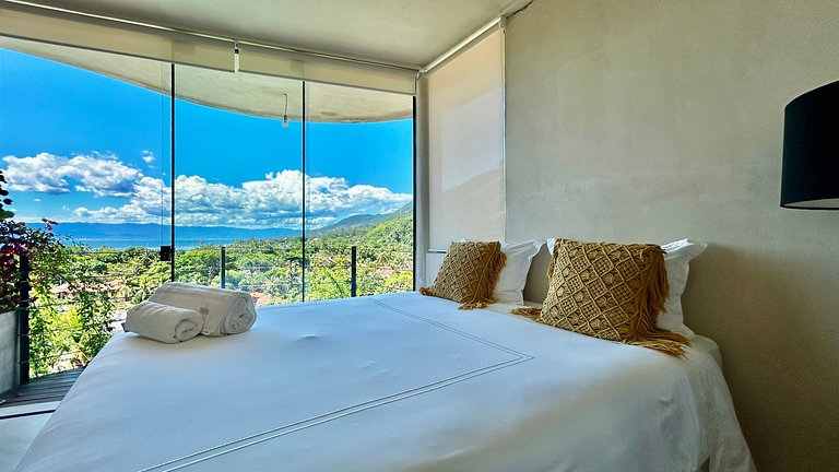 A 150m da praia, piscina aquecida e vista