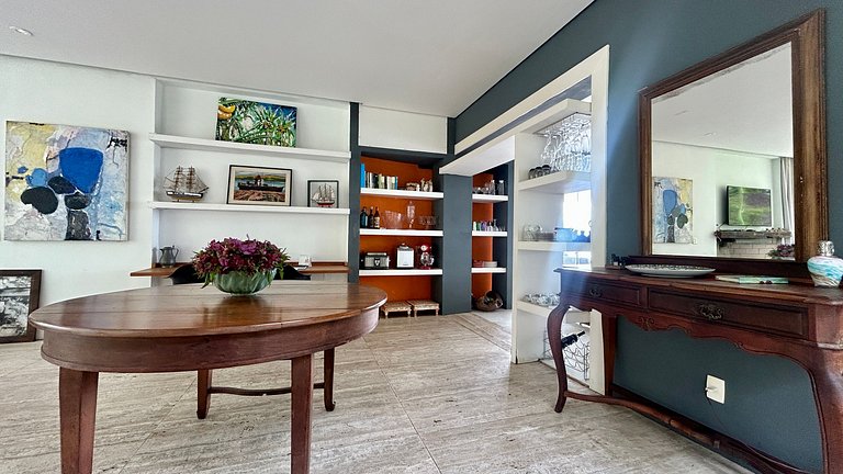 Casa em condomínio, espaço gourmet e piscina