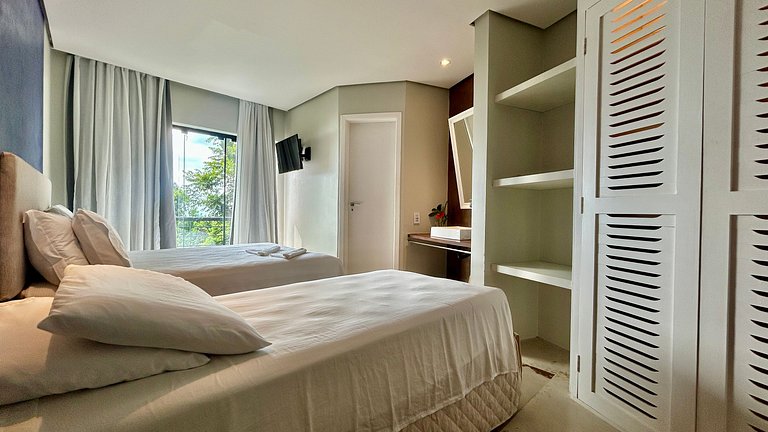 Casa em condomínio, espaço gourmet e piscina