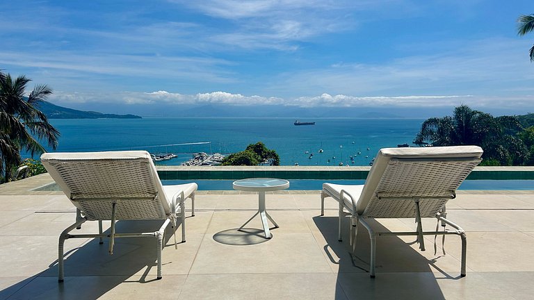 Piscina aquecida, sauna, churrasqueira, na Vila