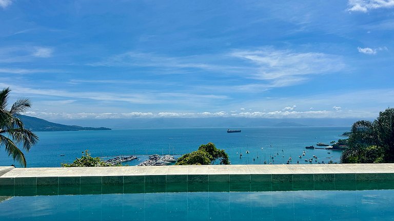 Piscina aquecida, sauna, churrasqueira, na Vila