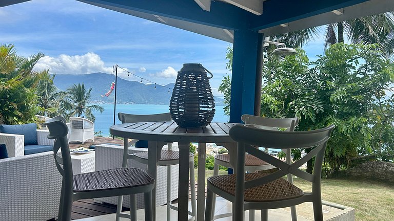 Piscina aquecida, sauna, churrasqueira, na Vila