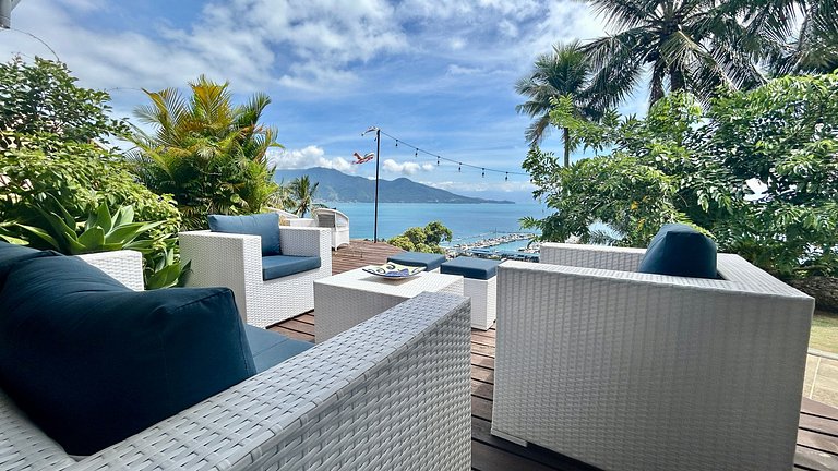 Piscina aquecida, sauna, churrasqueira, na Vila