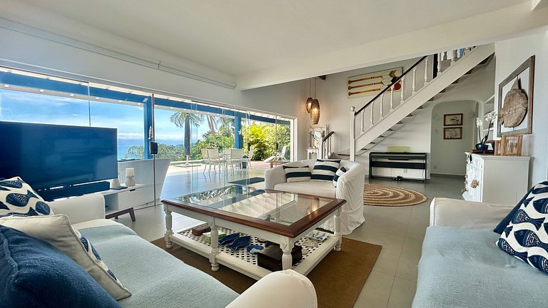 Piscina aquecida, sauna, churrasqueira, na Vila