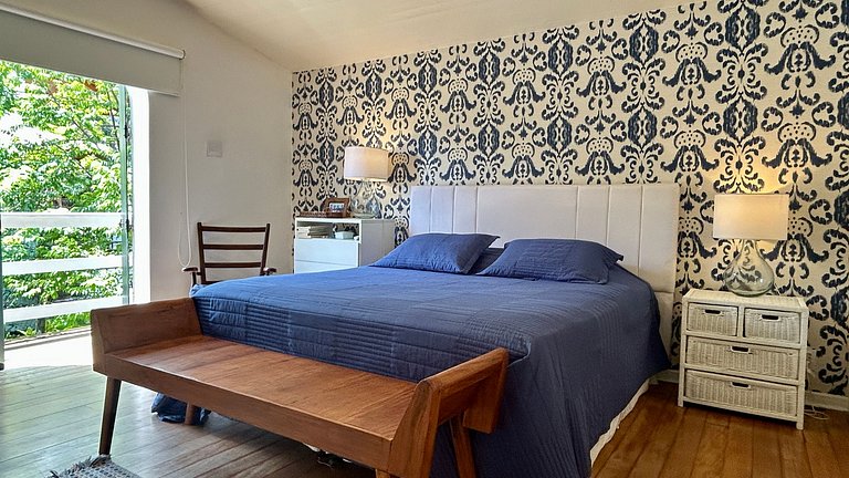 Piscina aquecida, sauna, churrasqueira, na Vila