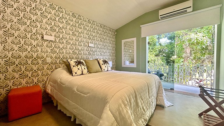 Piscina aquecida, sauna, churrasqueira, na Vila