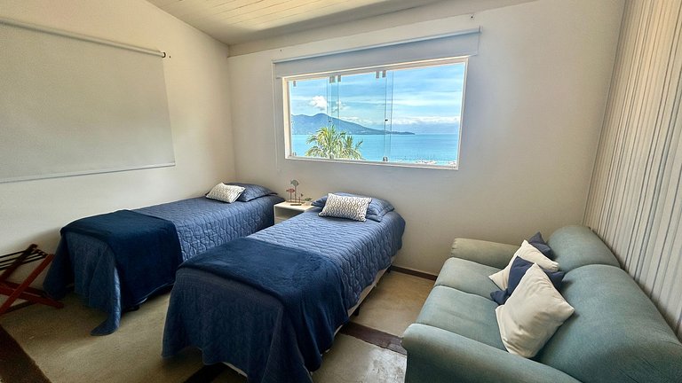 Piscina aquecida, sauna, churrasqueira, na Vila