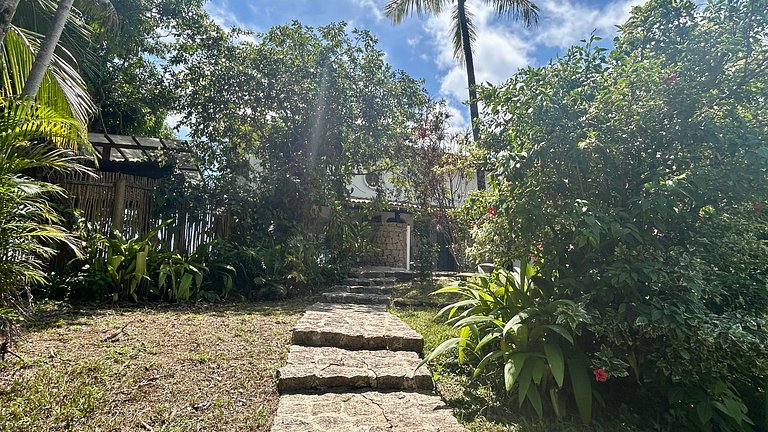 Piscina aquecida, sauna, churrasqueira, na Vila
