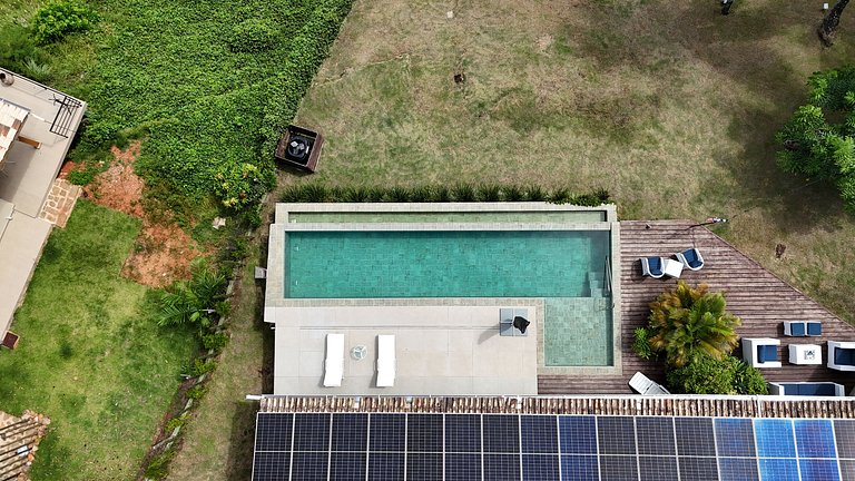 Piscina aquecida, sauna, churrasqueira, na Vila