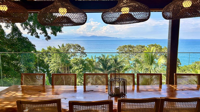 Casa em condomínio, piscina aquecida, sauna, vista