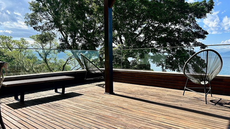 Casa em condomínio, piscina aquecida, sauna, vista