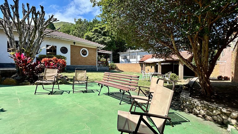 Na Vila História com conforto e espaço gourmet