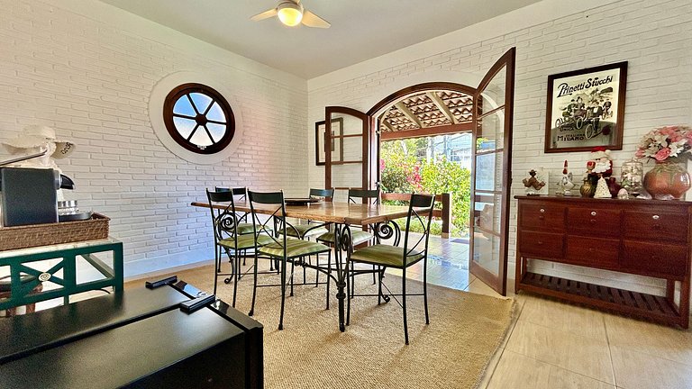 Na Vila História com conforto e espaço gourmet