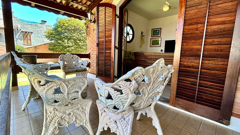 Vila História com conforto e espaço gourmet