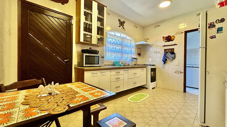 Na Vila História com conforto e espaço gourmet