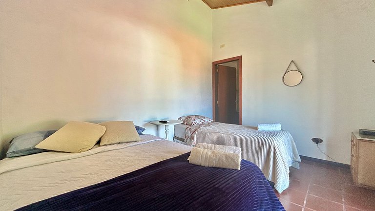 Na Vila História com conforto e espaço gourmet