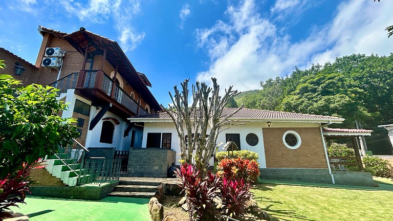 Vila História com conforto e espaço gourmet