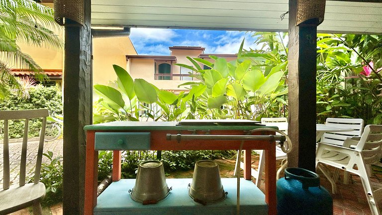 Casa em condomínio, piscina e lazer completo