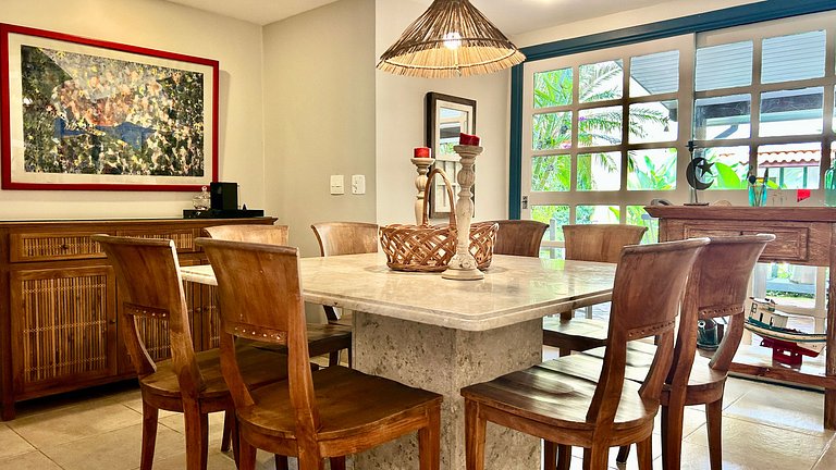 Casa em condomínio, piscina e lazer completo