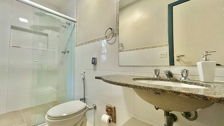 Casa em condomínio, piscina e lazer completo