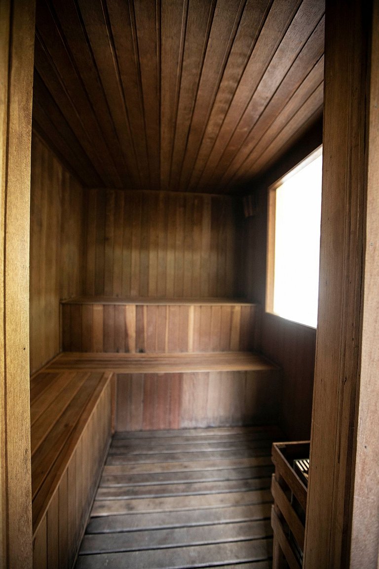 Casa em condomínio, piscina e lazer completo