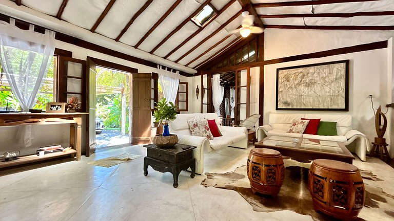 Casa em condomínio pé na areia - P. Curral