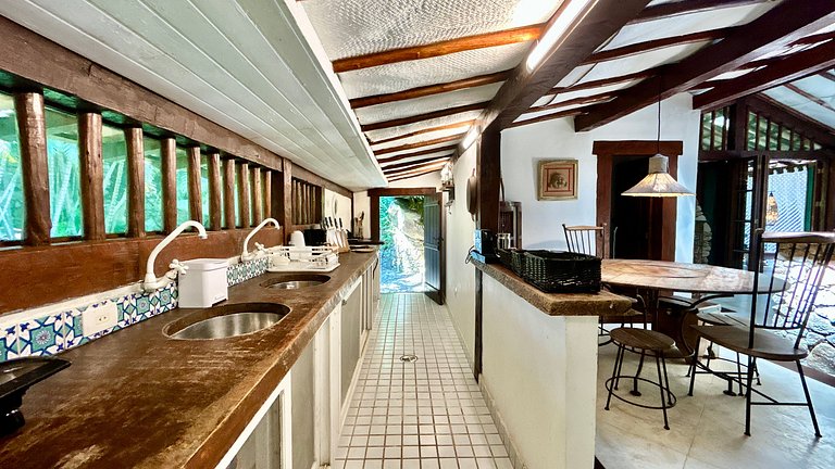 Casa em condomínio pé na areia - P. Curral