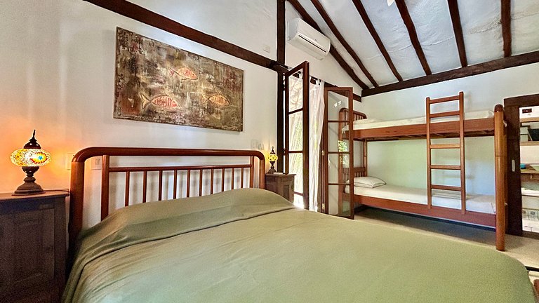 Casa em condomínio pé na areia - P. Curral