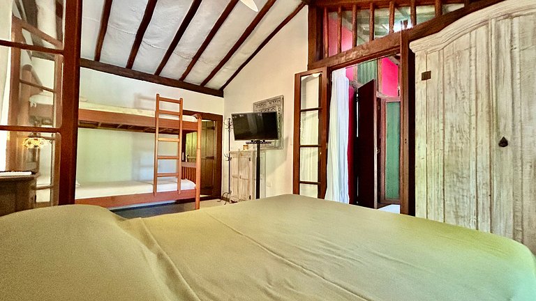 Casa em condomínio pé na areia - P. Curral