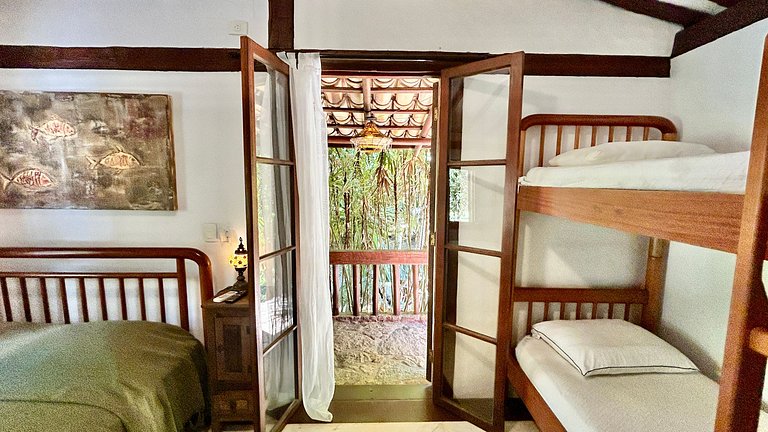 Casa em condomínio pé na areia - P. Curral